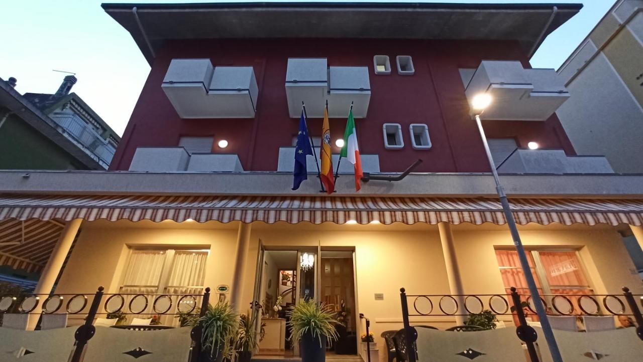Hotel La Caravella Bellaria-Igea Marina Exterior foto