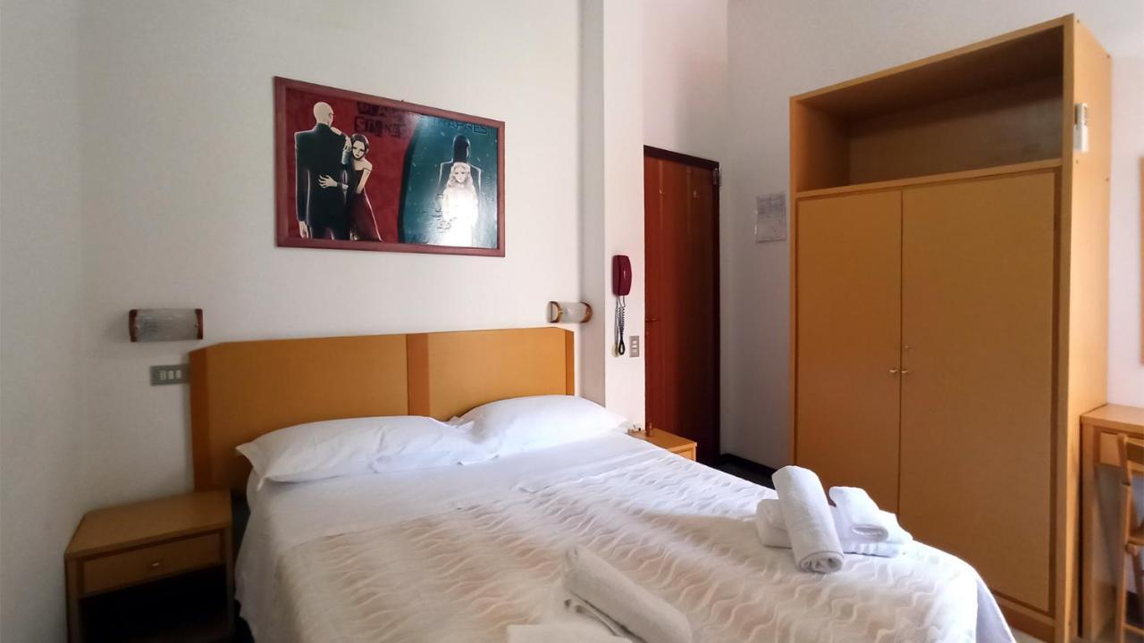 Hotel La Caravella Bellaria-Igea Marina Exterior foto