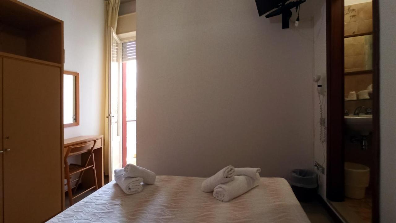 Hotel La Caravella Bellaria-Igea Marina Exterior foto