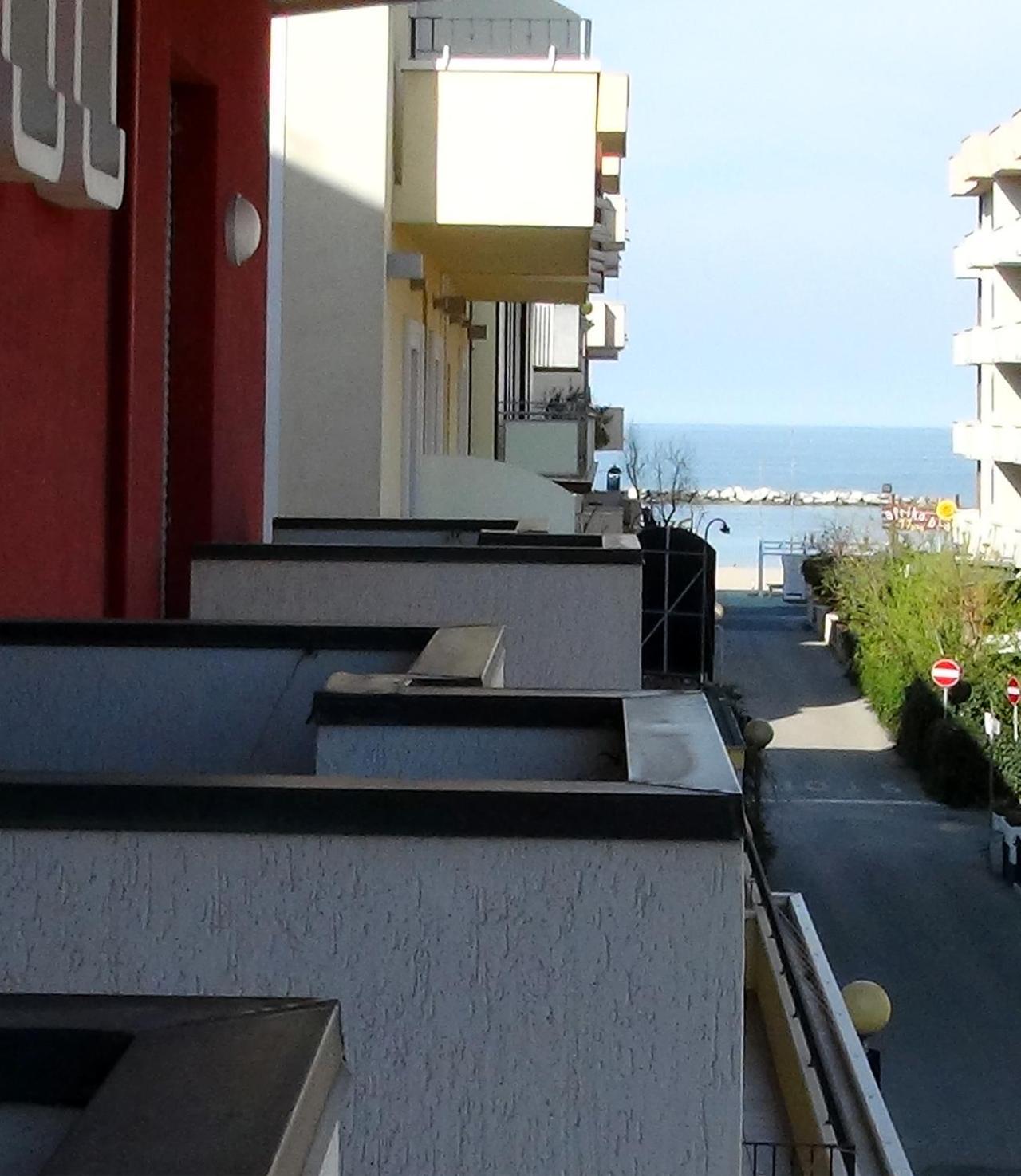 Hotel La Caravella Bellaria-Igea Marina Exterior foto
